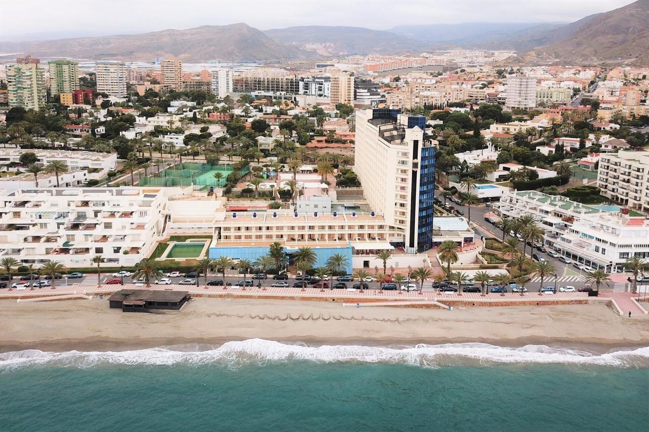 אגוואדולסה Hotel Moon Dreams Portomagno מראה חיצוני תמונה